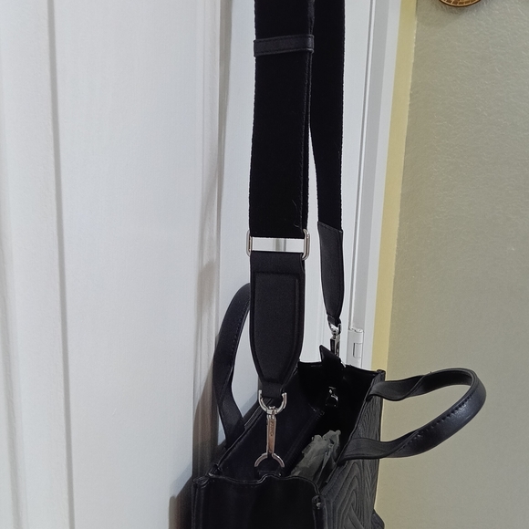 DKNY Black Quilted Logo Tote - Picture 8 of 11